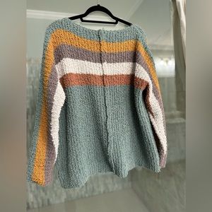Listicle large popcorn sweater